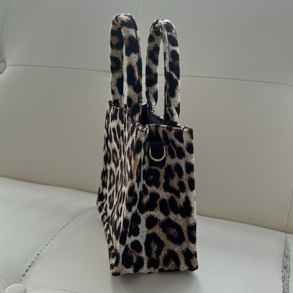 Cheetah mini purse - Picture 2 of 3